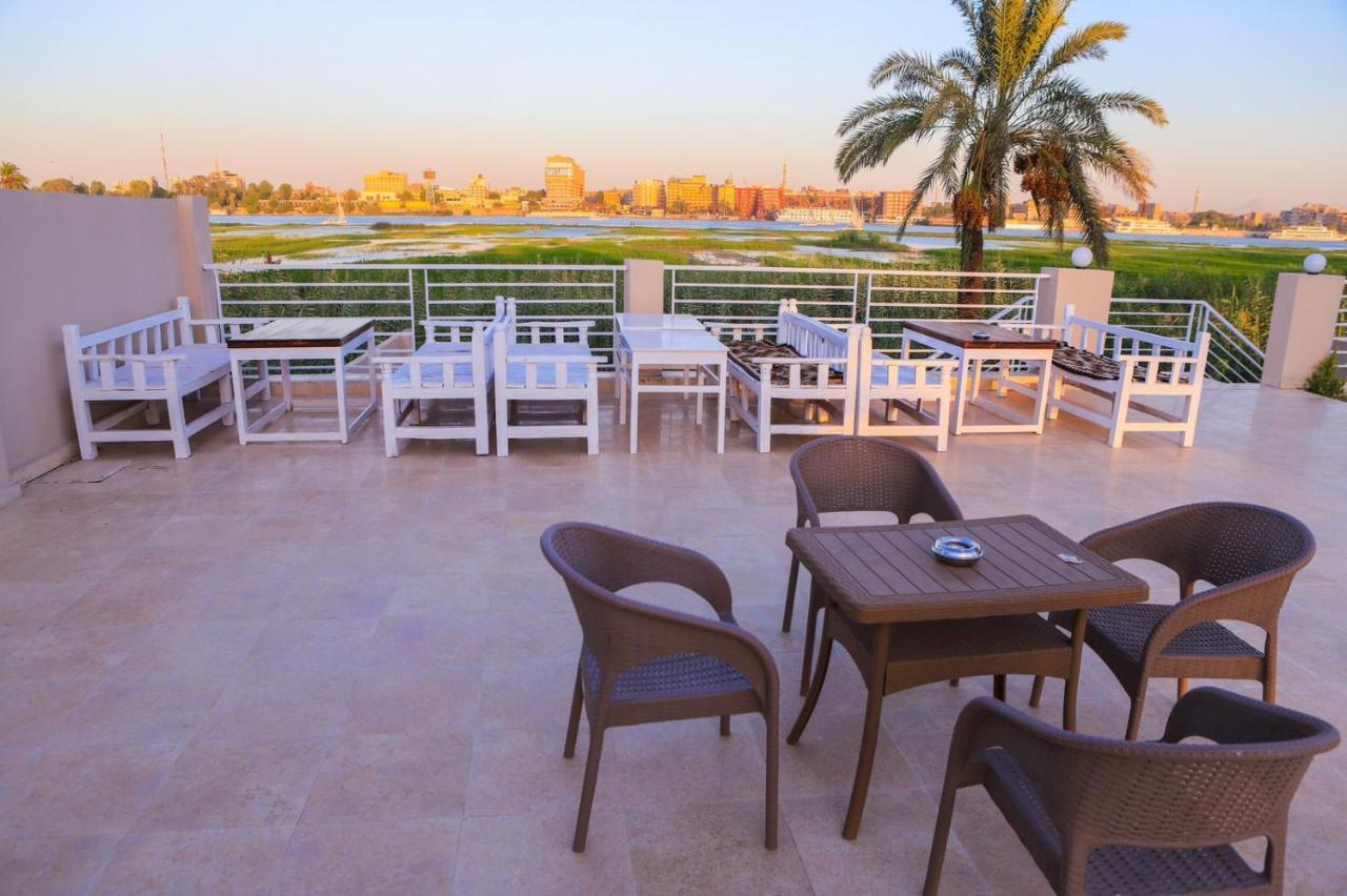 Royal Nile Villa - Pool View Apartment 1 Louxor Extérieur photo